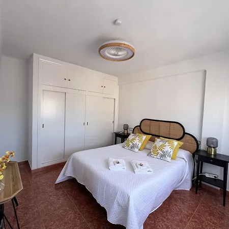 Gran Apartamento Con Parking Gratis Centro De Malaga Exterior photo