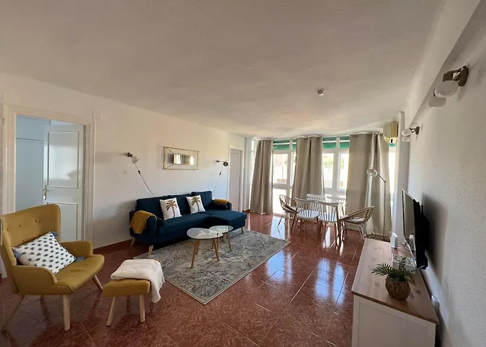 Gran Apartamento Con Parking Gratis Centro De Malaga